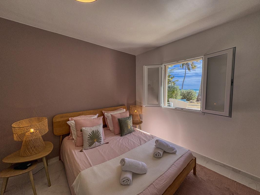 20.Location villa pied dans l'eau Saint François Guadeloupe_Suite RDC